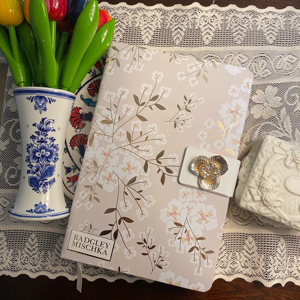 BADGLEY MISCHKA NWT Floral Notebook Journal with gold flower Jewel